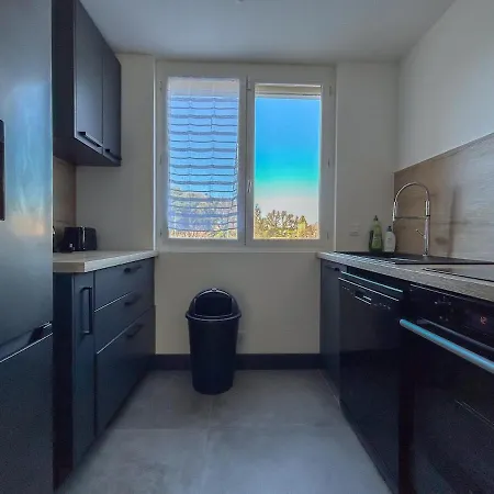 Apartamento 3 Avec Terrasse Et Parking A *