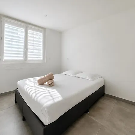 Διαμέρισμα 3 Avec Terrasse Et Parking A *
